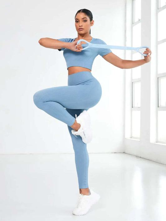 Sexy Yoga & Activewear Set - Round Neck Short Sleeve Top and Leggings 🧘♀️