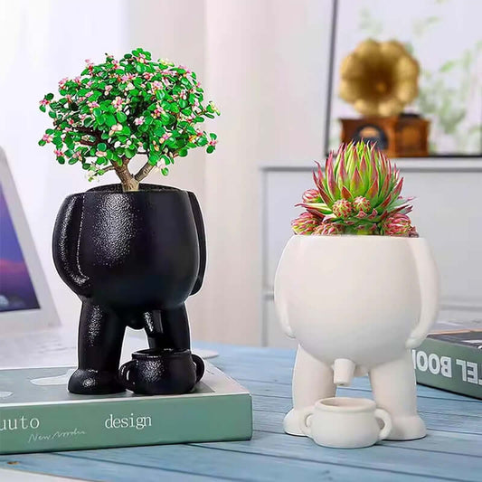 Giftable Funny Peeing Vase Planter - Great Whimsical Decor Piece for Your Home or Garden 🎁🏡