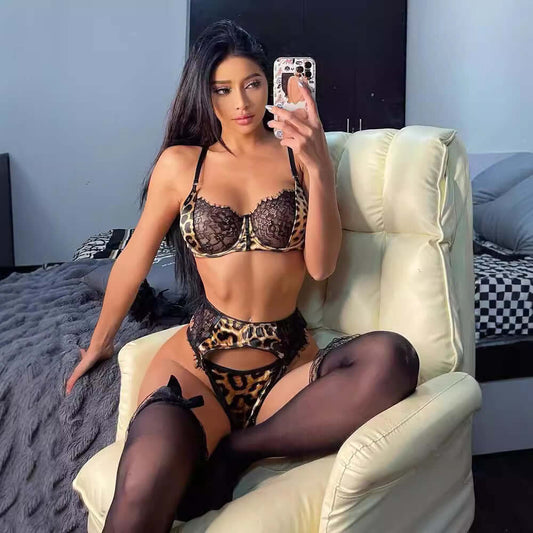 Sexy Lingerie ! 💝 Three-piece SET Wild Leopard Print Belted Jumpsuit with Steel Boning Lace