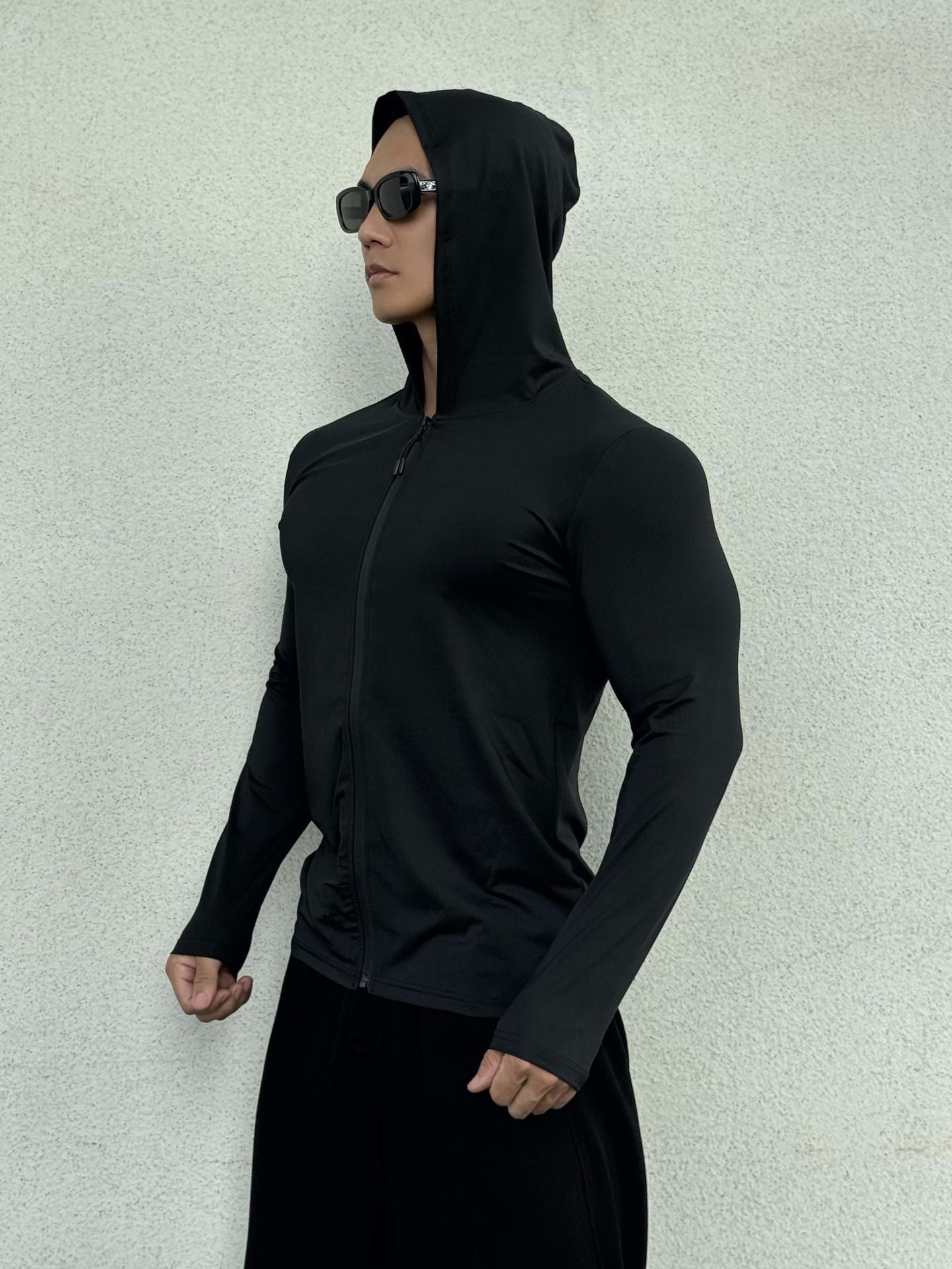 Hip Fashion Men's Lightweight Zip-Up Hooded Jacket - Body Form-fitted Styling