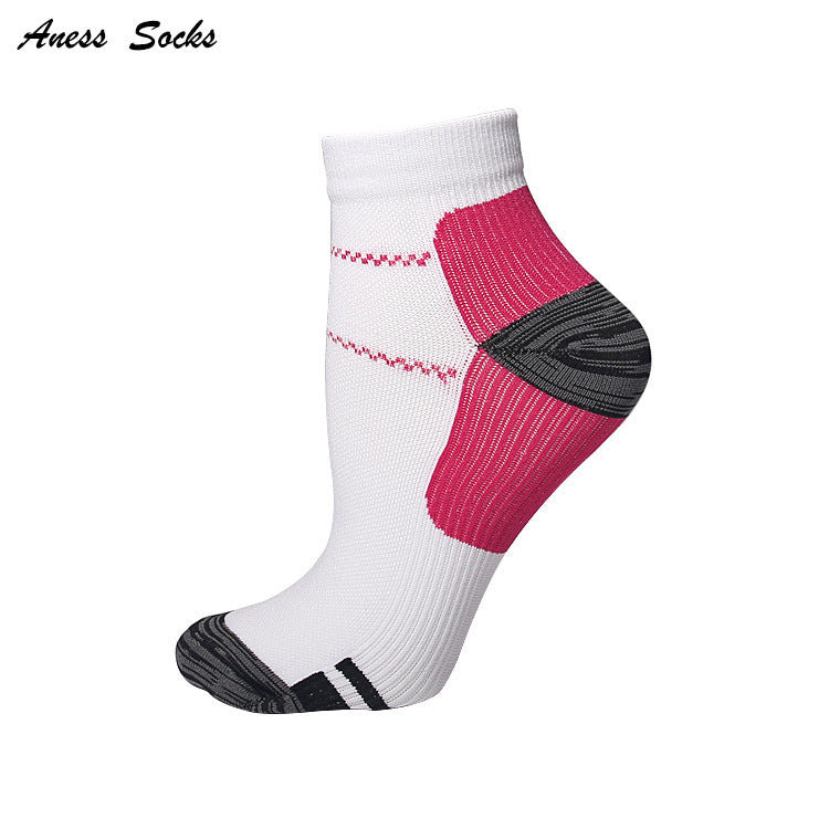 Sporty Unisex Compression Socks - Quick-Drying Antibacterial Durable Comfort 🧦