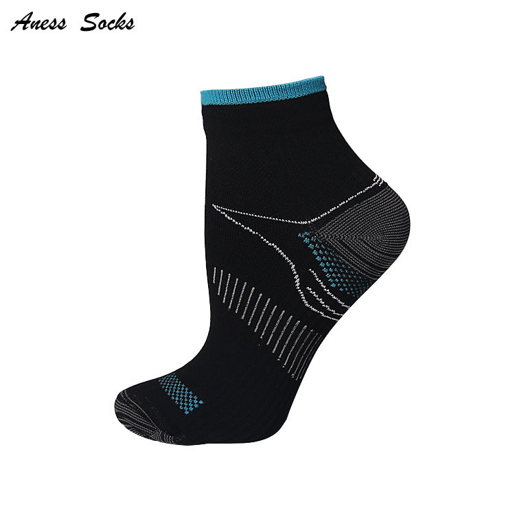 Sporty Unisex Compression Socks - Quick-Drying Antibacterial Durable Comfort 🧦