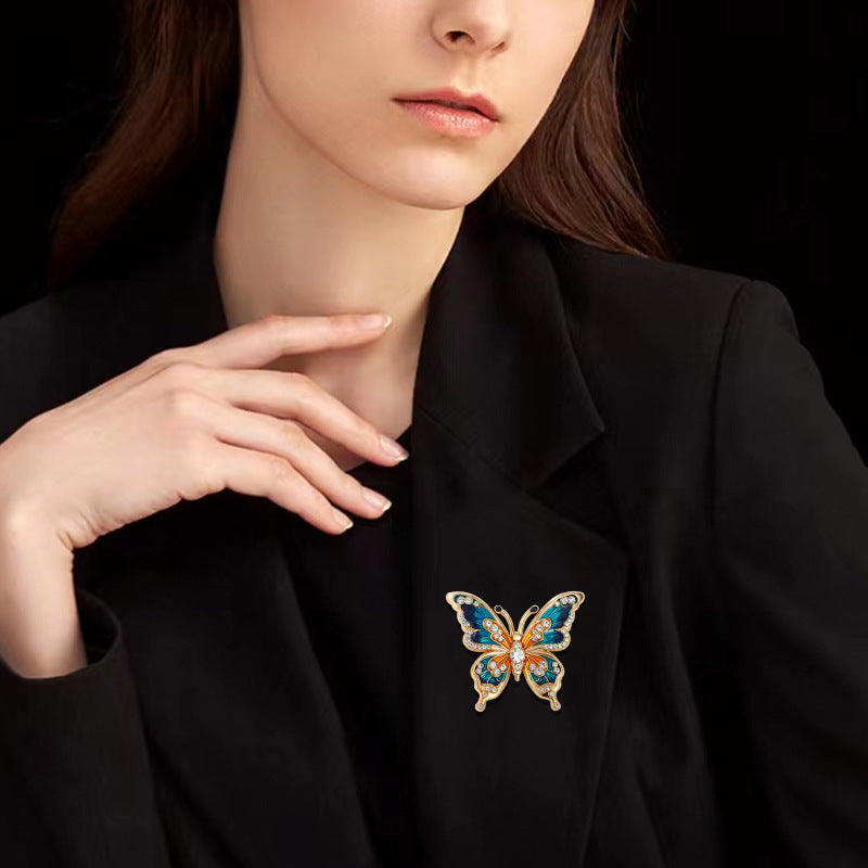 Women's Gorgeous Enamel Painted Butterfly Brooch 🦋 Elegant Accessory for Any Outfit !