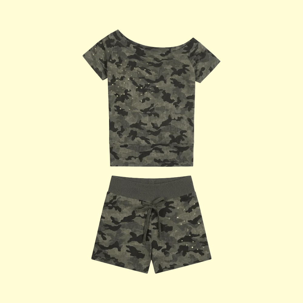 Popular Camouflage 2-Piece SET - Short Crop Shoulder T-Shirt & Summer Fitted Slimming Shorts