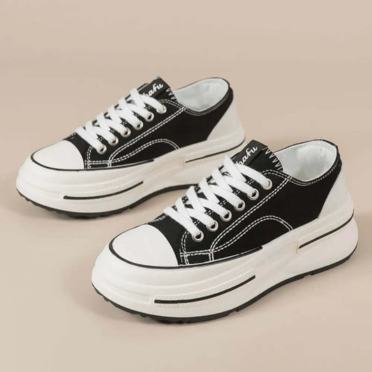 Popular Classic Round Toe Platform Sneakers in Black and White