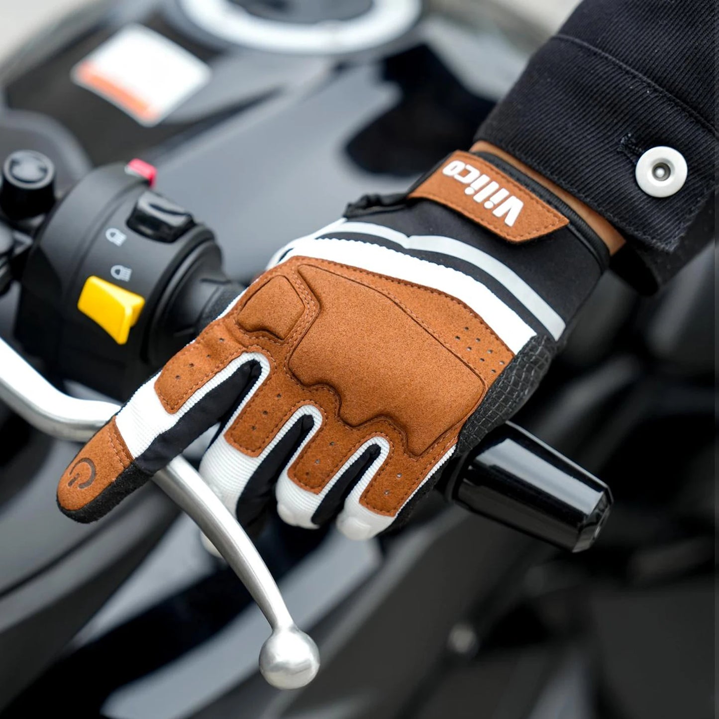 Outdoor Sports & Motorcycle Gloves 🧤 Durable, Warm, Anti-Slip & Shock-absorbing + Touch Screen Sensitivity