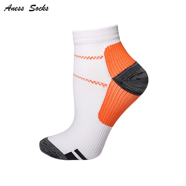 Sporty Unisex Compression Socks - Quick-Drying Antibacterial Durable Comfort 🧦