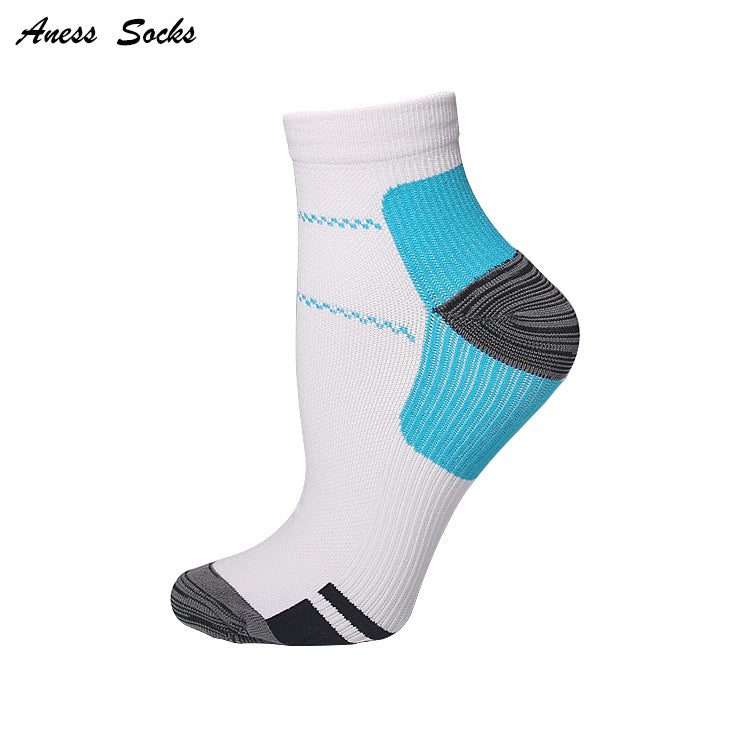 Sporty Unisex Compression Socks - Quick-Drying Antibacterial Durable Comfort 🧦