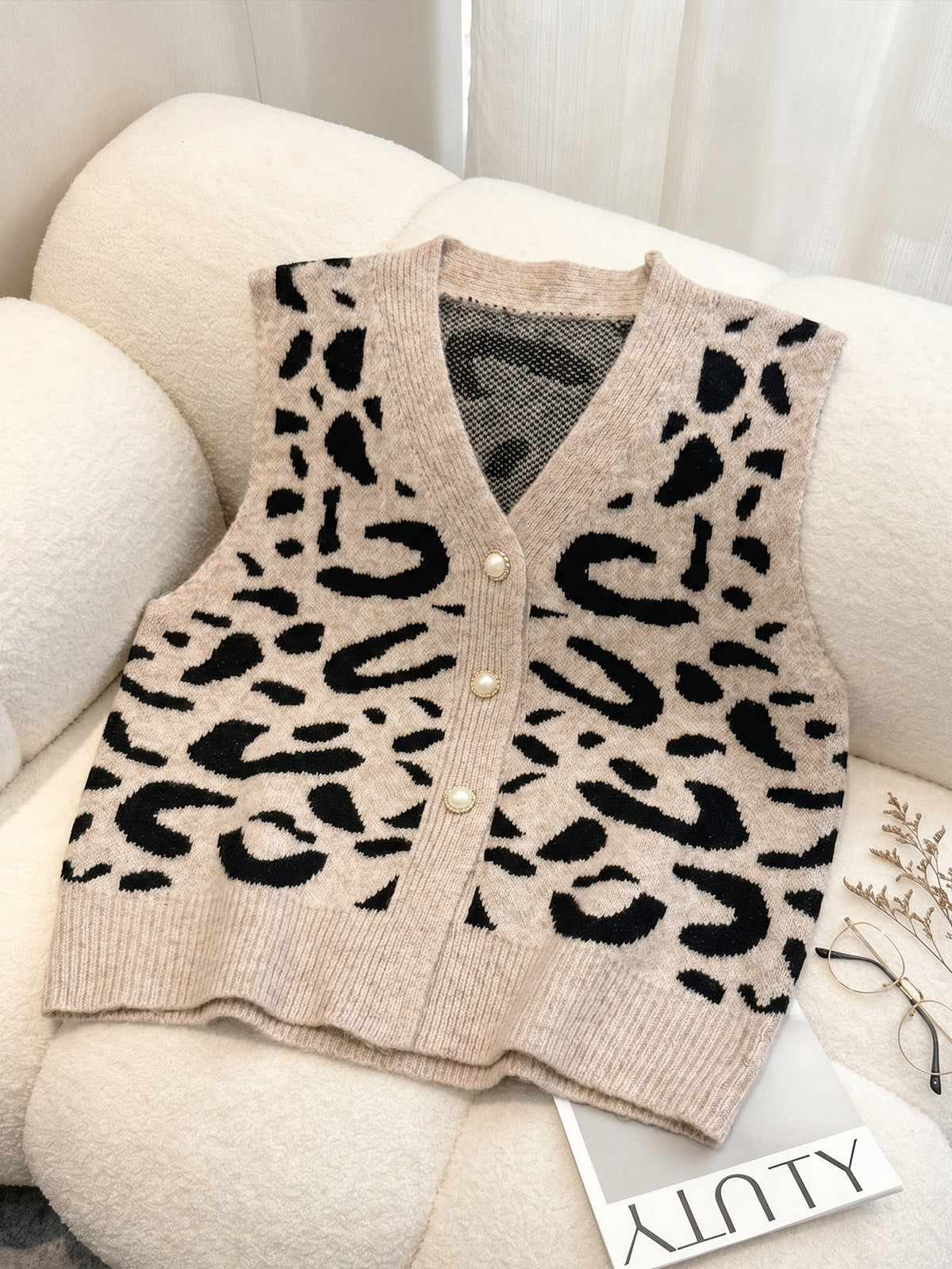 Leopard V Neck Cardigan | Pearl Button Loose Knit Vest