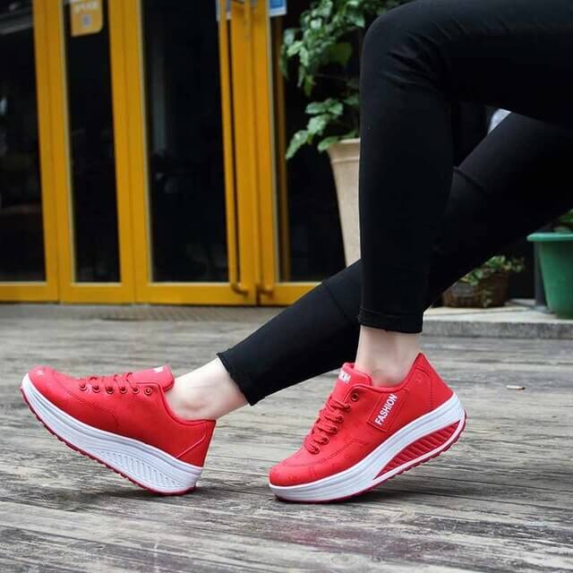 Women's Casual Sporty Sneakers - Thick Sole Height Increasing and Waterproof 💦