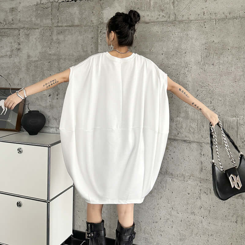 Popular Chic Retro Fashion Dress - Bat Shaped Loose-Fit Sleeveless One Size Solid Black or White