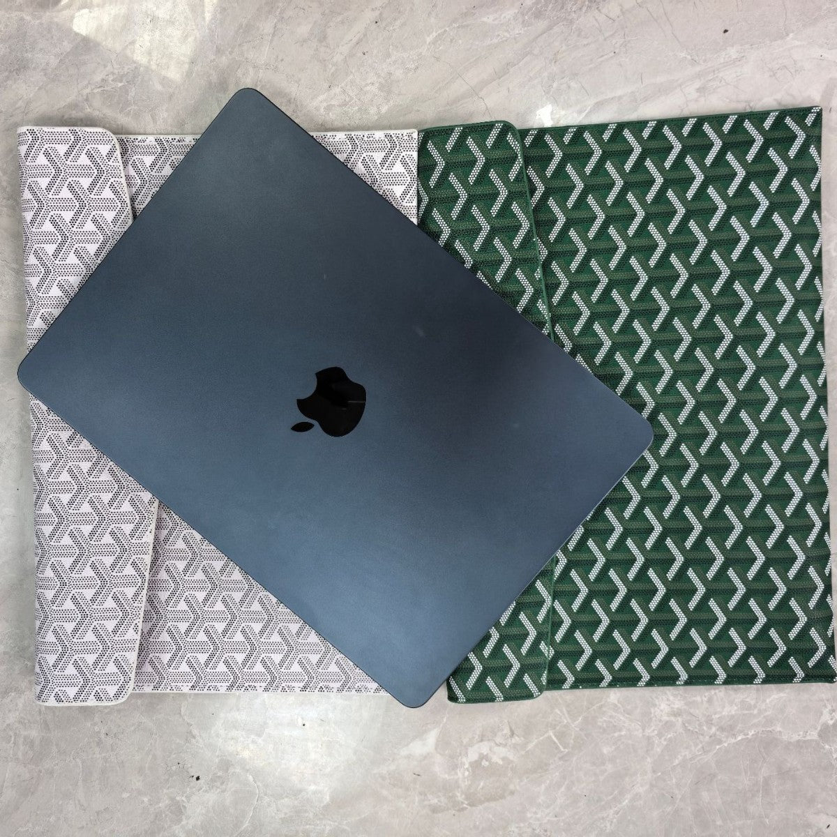 Geometric Pattern Laptop Bag - Lightweight Portable Notebook Bag 13 inch Capacity Unisex Colors