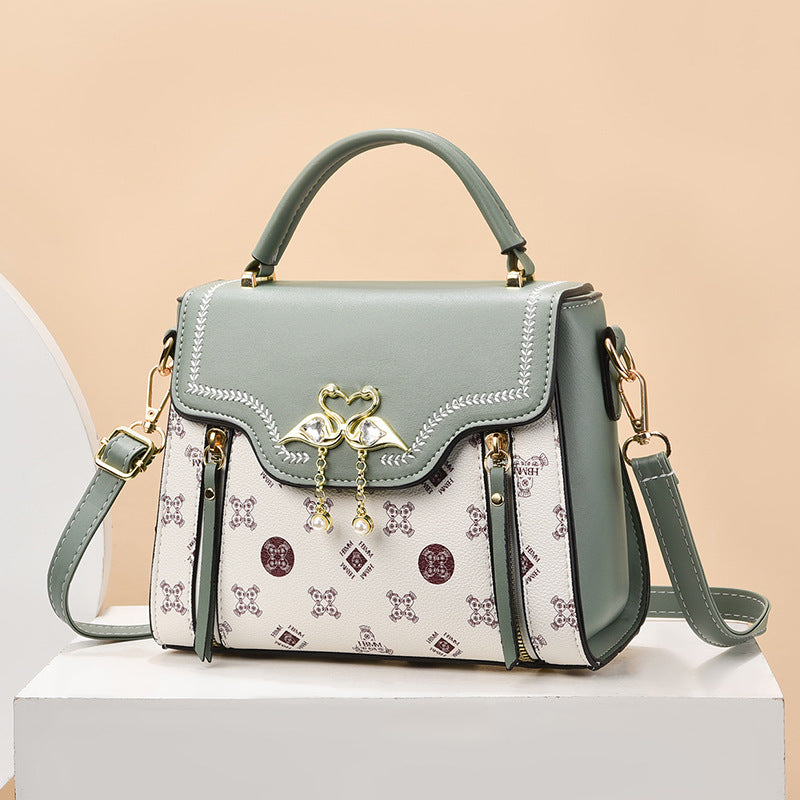 Women's Medium Crossbody Handbag 👜  Beautiful Pattern Design in 5 Color Options