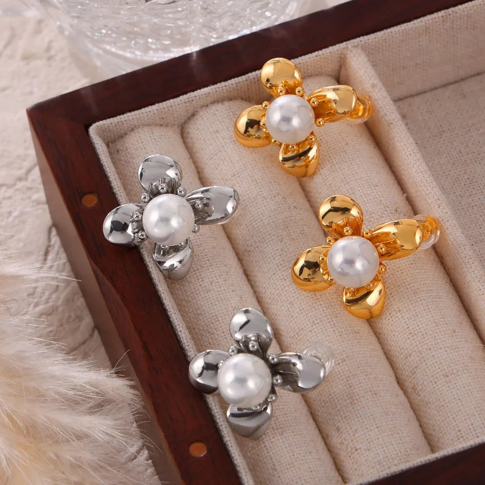 Gorgeous GIFTABLE Gold or Silver Flower Earrings - Synthetic Pearl Titanium Steel 💝 🌸
