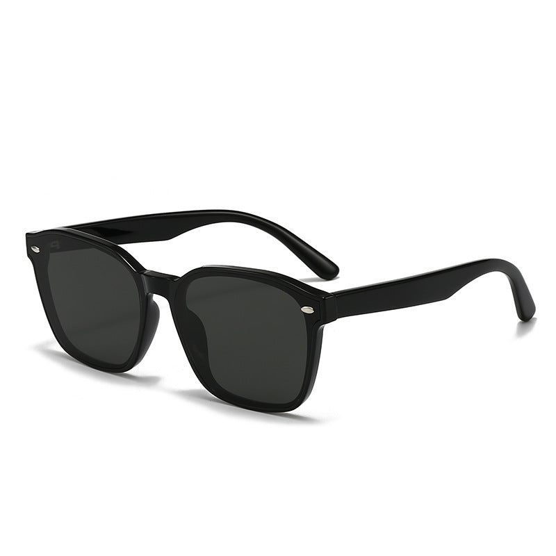 Chic Unisex Square Sunglasses - High Definition Nylon Lens in Classic Black or Brown 😎