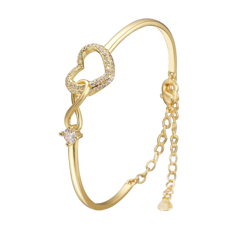 Beautiful Gold or Silver Zircon Hollow Heart Bracelet - Adjustable Keepsake, Great Gift ! 💝