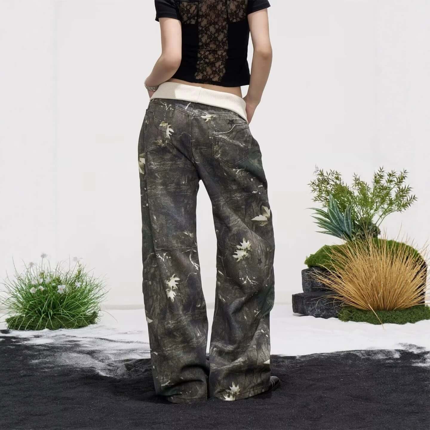 Sexy & Popular Ribbed Waistband Leaf Camouflage Wide-Leg Jeans for Women