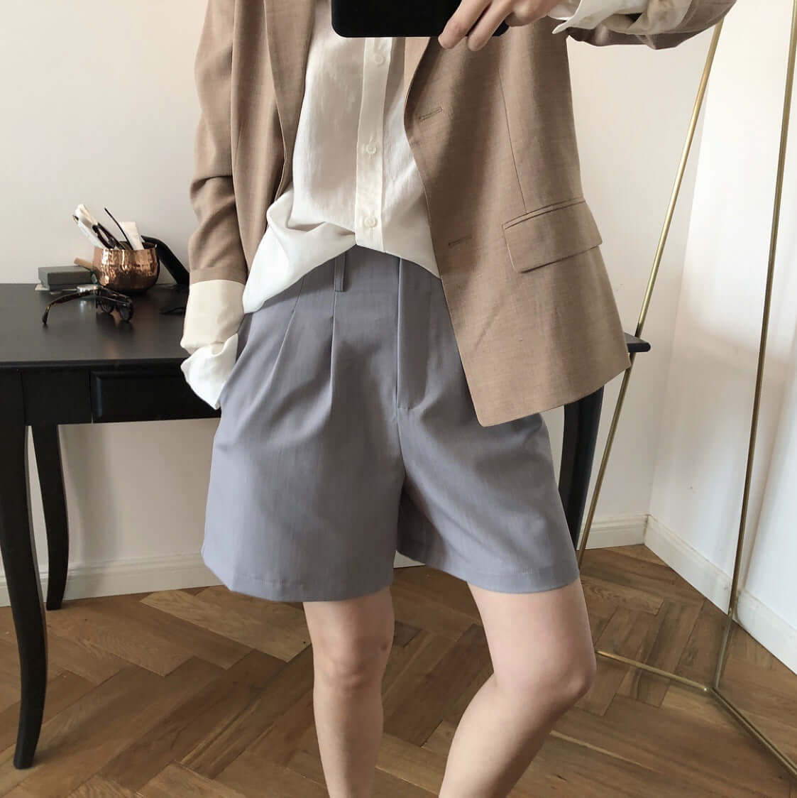 Louu summer new Korea Dongda Gate Quality Simple casual high waist suit shorts loose fashion pants women