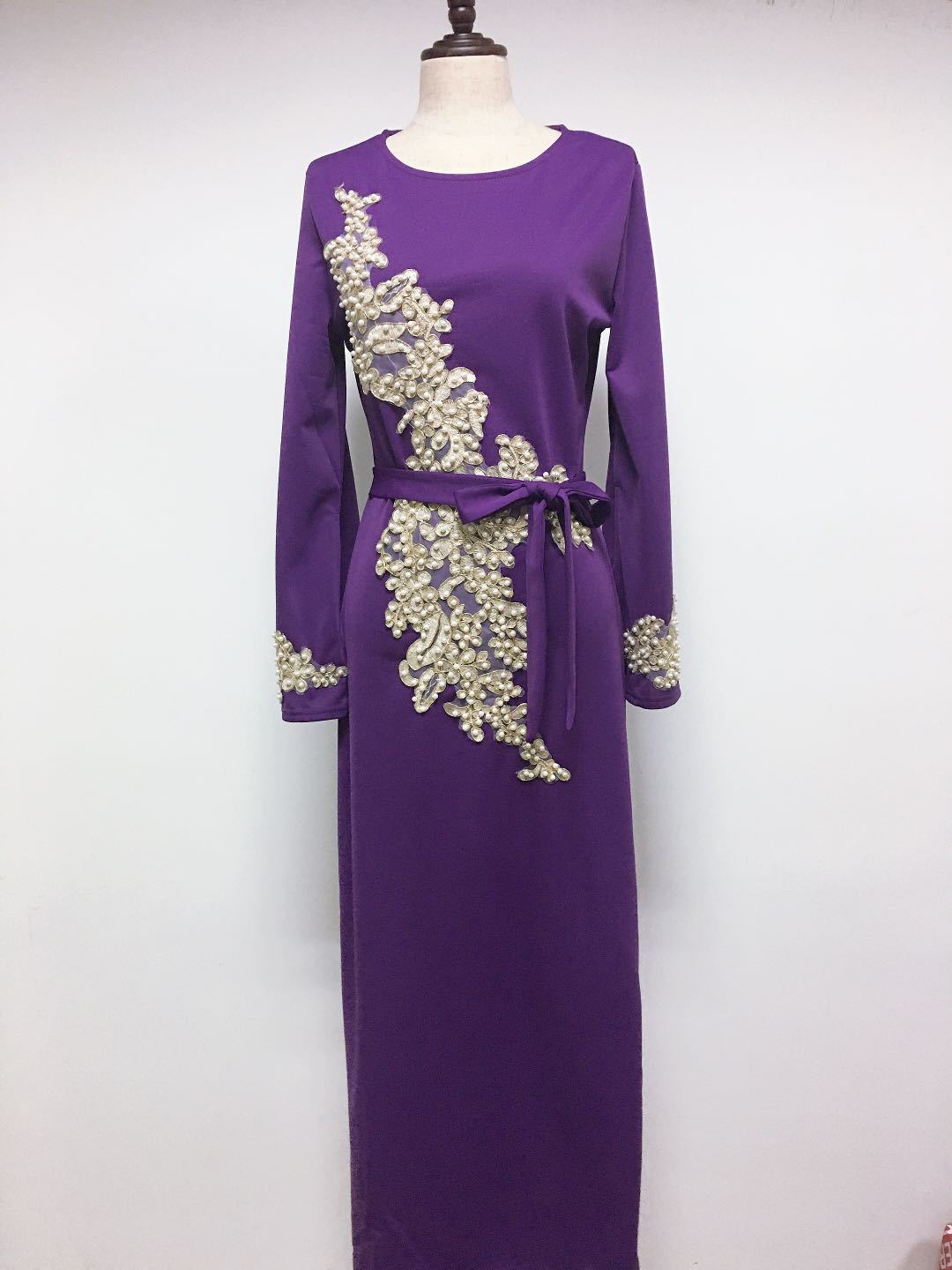 Factory direct supply Yiduoduo new fashion and elegant embroidery dress lace beaded trumpet sleeve lace-up dress 1921