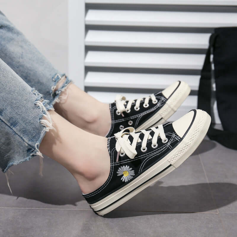 2021 summer new half-drag couple canvas shoes 1970s student casual shoes men Korean version of a foot lazy shoes