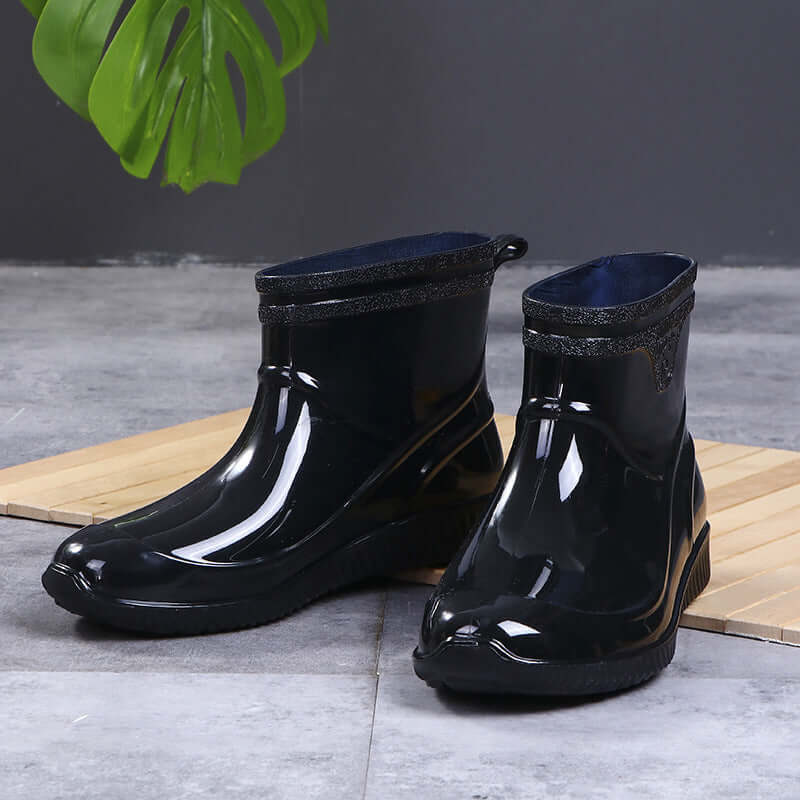 New rain-free anti-slip thick fashion export rain shoes men's rain and superslasses short tube chef work waterproof boots water shoes