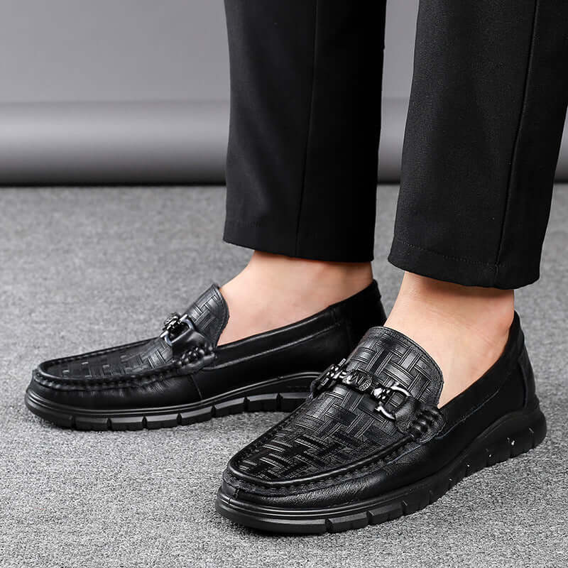 Autumn new black men's shoes business casual peas shoes trend youth set foot plaid leather anti-skating leather shoes