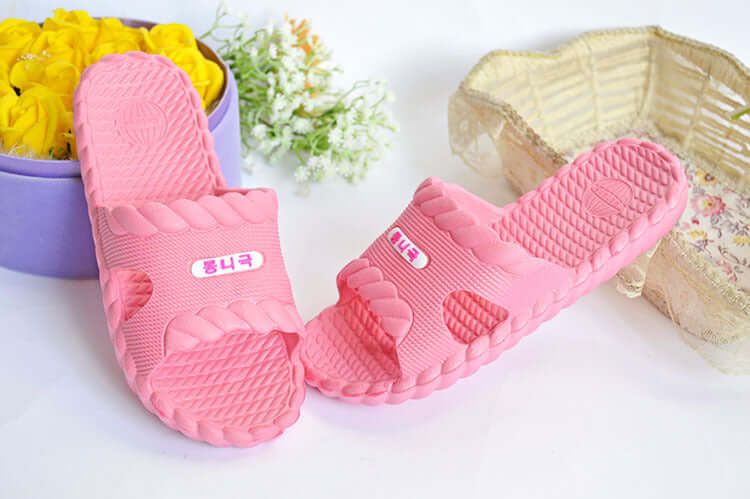 Four seasons slippers wholesale twist thickening massage couple home sandals shoes men and women smoothed bathroom stall slippers