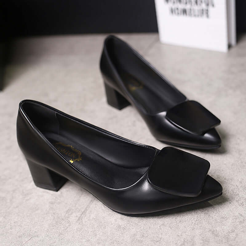 Single shoes female 2021 new spring and autumn Korean version of the pointed mother shoes buckle with large size shallow mouth high heel shoes wholesale