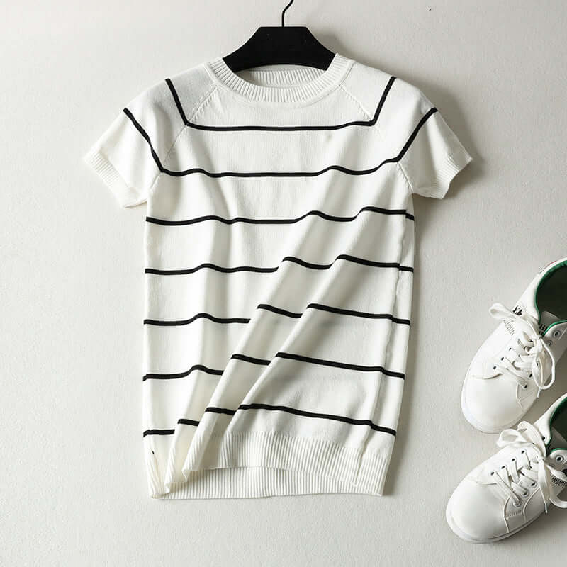 Wholesale Korean version of the striped slim short sleeve sweater recommended thin T-shirt student pullover bottoming shirt context female