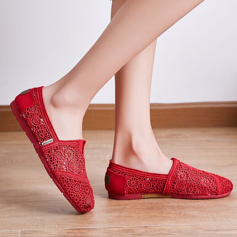 Summer Women's Hollow Cloth Shoes Breathable Casual Fashion Mesh Shoes Spring Breathable Lace Shoes Flat Low Heels Size35-40