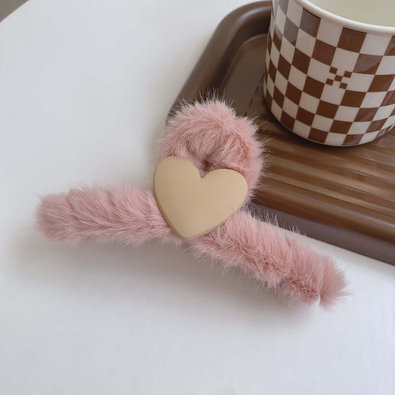 Hairpool plush grip 2021 new female Maoqiu winter large shark hair card back brain spoon clip head