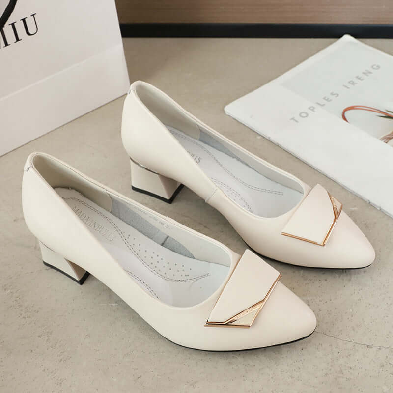 Head layer leather fashion ladies shoes 2021 spring new low-cost leather women's shoes solid color thick with fashion single shoes