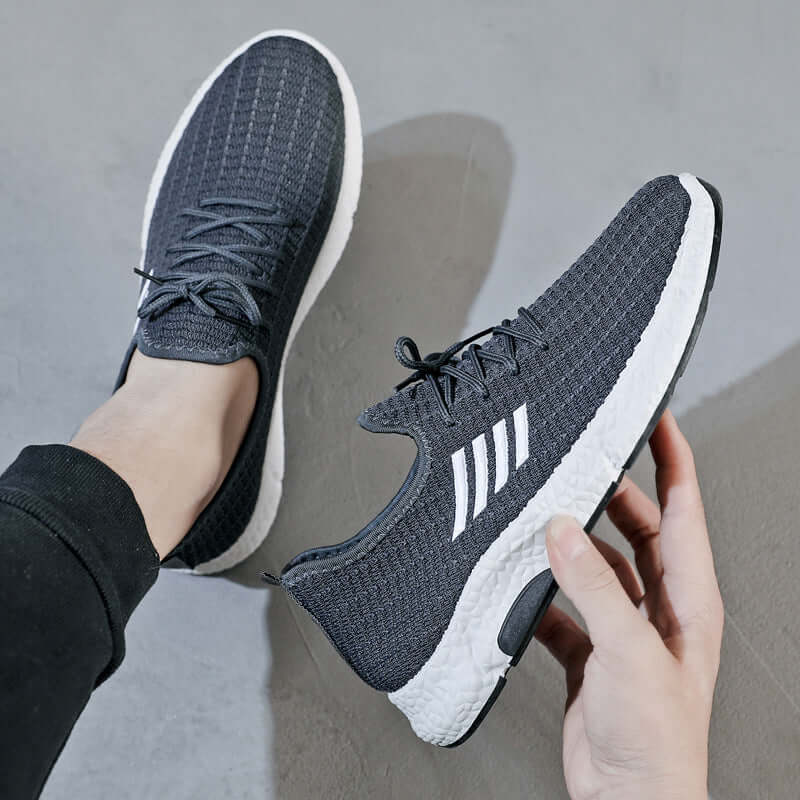 Summer new sports shoes men's shoes 2021 men's Korean version of casual sports shoes middle-aged breathable flying weave men's shoes