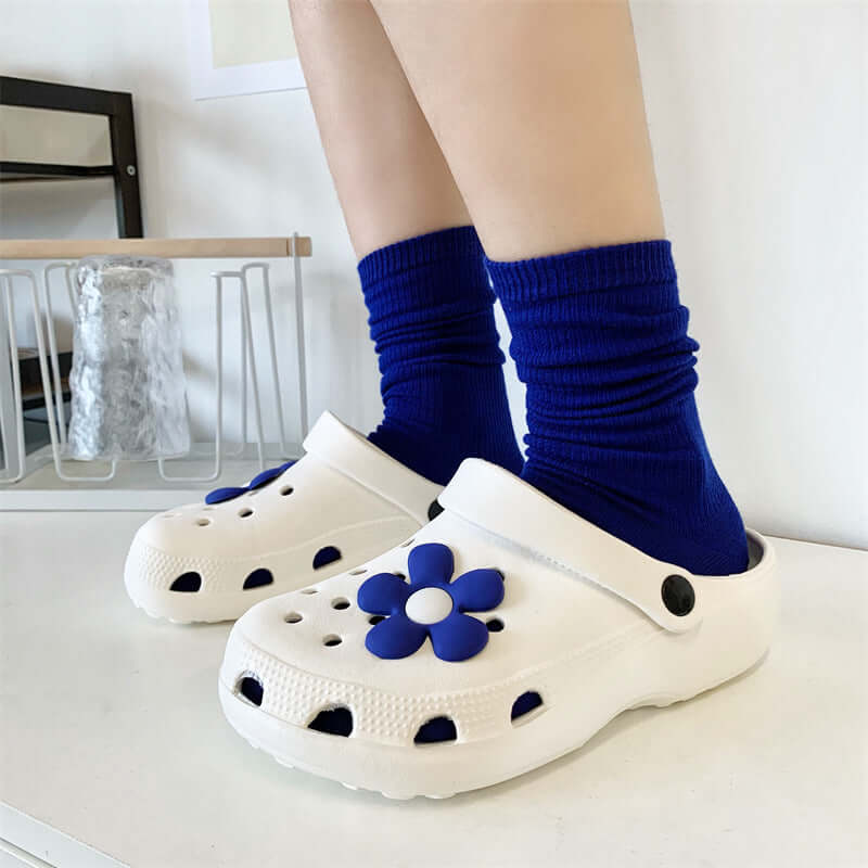 Hole shoes ins cute cartoon strawberry bear girl heart Baotou soft bottom thick bottom outerwear stepping on feces feeling sandals and slippers for women