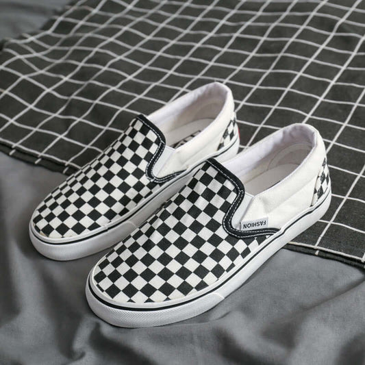 Korean version of the trend a foot lazy shoes men's spring new ulzzang black and white plaid canvas shoes couple shoes shoes