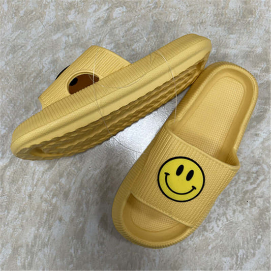 Wholesale non-slip stepping on feces sense slippers women summer home with thick bottom couple bathroom bath non-slip indoor sandals men