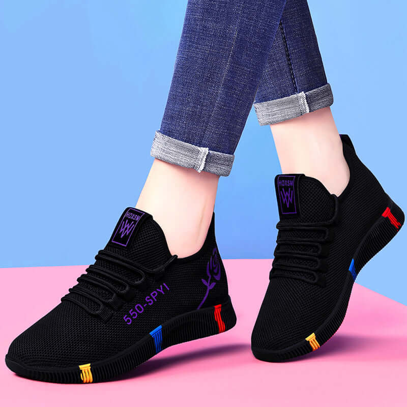 Old Beijing cloth shoes women's black shoes casual sports breathable flying weaving shoes, sports shoes, manufacturers wholesale generation