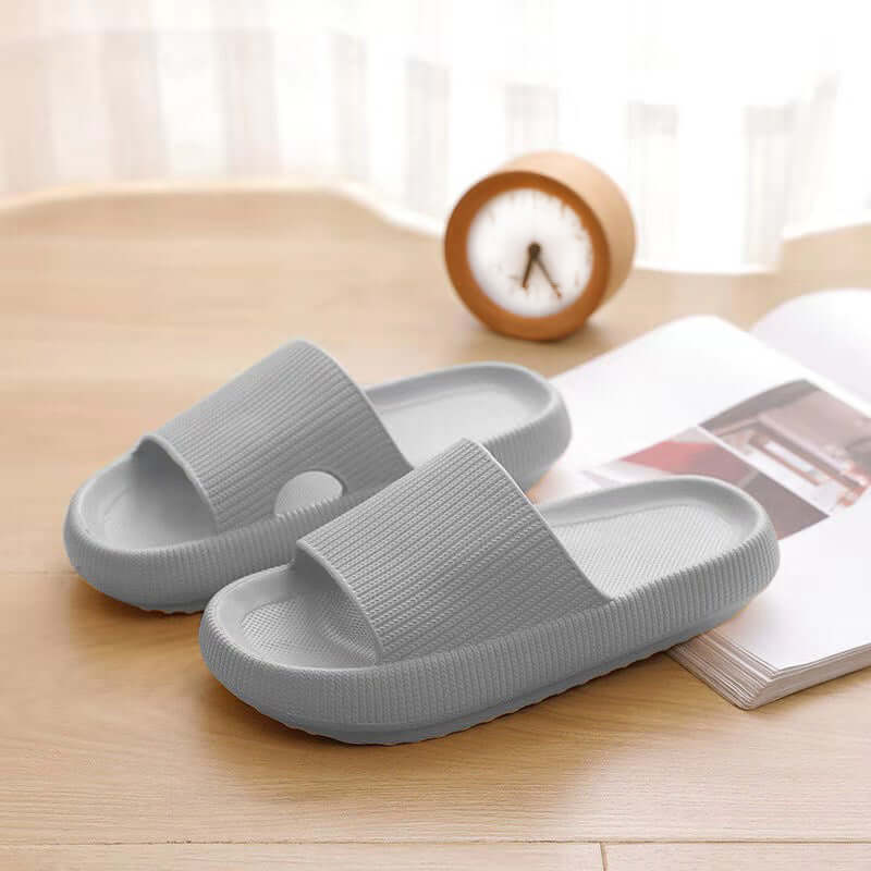 Men's and women's couples 4cm thick-soled slippers 2021 summer new men's indoor rubber and plastic slippers EVA women's slippers