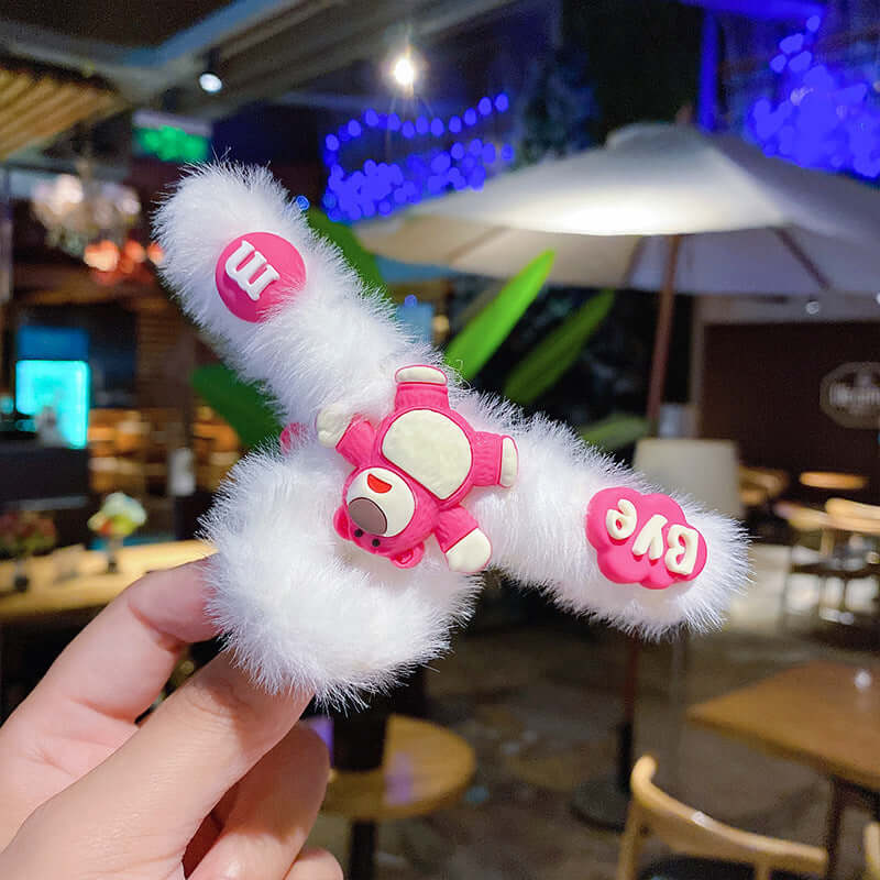 Hairpool plush grip 2021 new female Maoqiu winter large shark hair card back brain spoon clip head