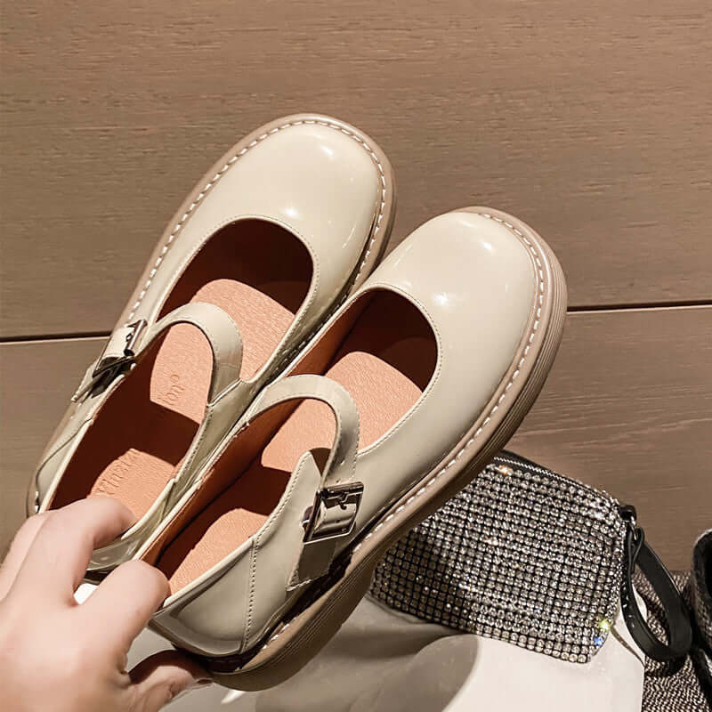 Retro thick bottom Marily shoes female 2021 new British wind round small leather shoes day JK increase hundred single shoes