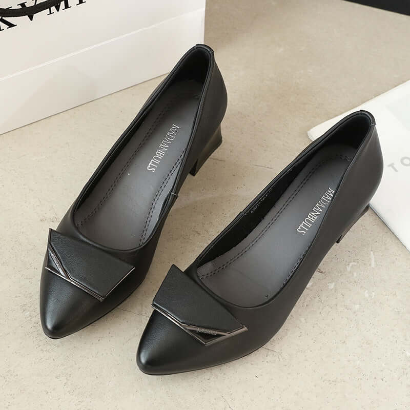 Head layer leather fashion ladies shoes 2021 spring new low-cost leather women's shoes solid color thick with fashion single shoes