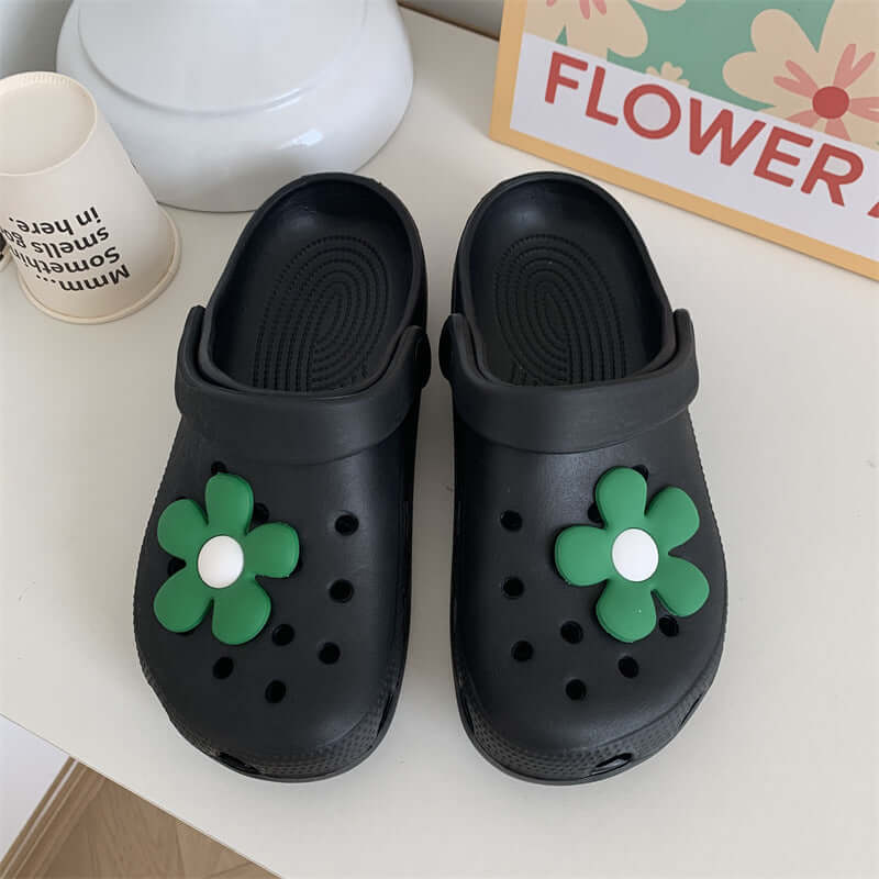 Hole shoes ins cute cartoon strawberry bear girl heart Baotou soft bottom thick bottom outerwear stepping on feces feeling sandals and slippers for women