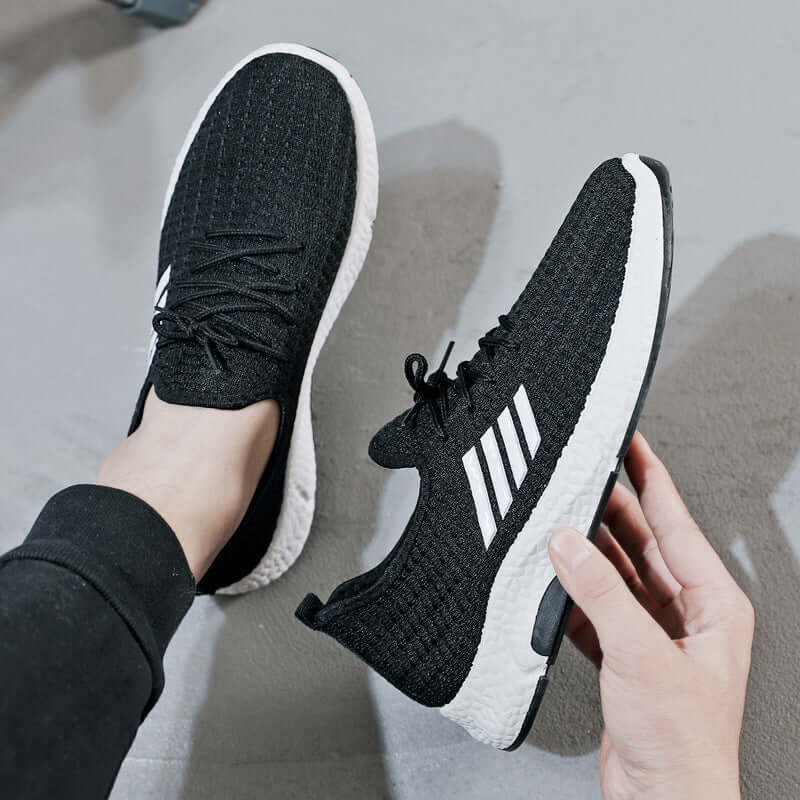 Summer new sports shoes men's shoes 2021 men's Korean version of casual sports shoes middle-aged breathable flying weave men's shoes