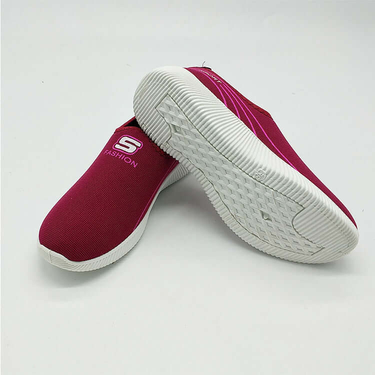 Women's shoes old Beijing cloth shoes soft bottom, middle-aged casual sports shoes, female, fashion mother shoes wholesale