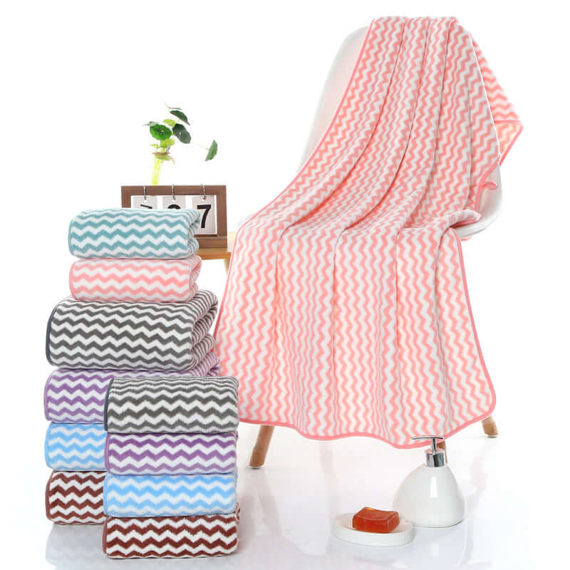 Factory spot water pattern coral velvet bath towel household bath towel beach towel, bath towel thickening water absorbing bath towel