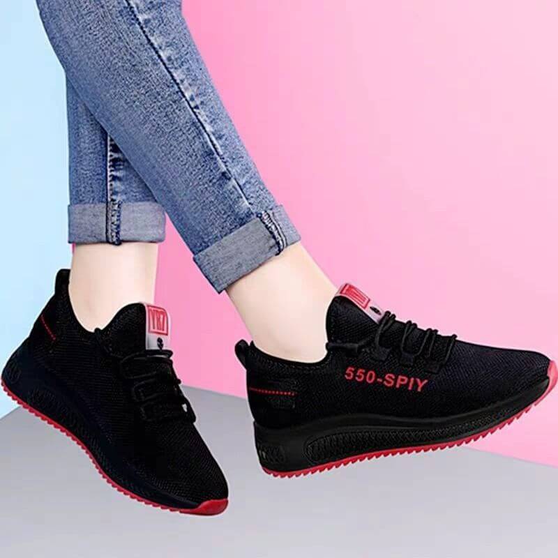 Old Beijing cloth shoes women's black shoes casual sports breathable flying weaving shoes, sports shoes, manufacturers wholesale generation