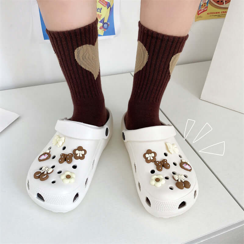 Hole shoes ins cute cartoon strawberry bear girl heart Baotou soft bottom thick bottom outerwear stepping on feces feeling sandals and slippers for women