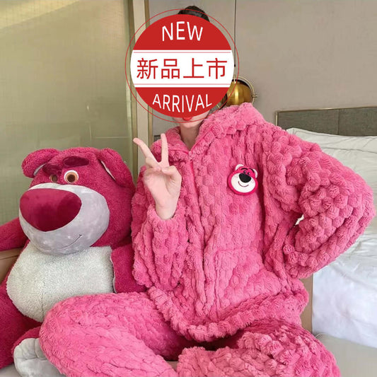 Live hot style new fabric small lug velvet winter pajamas female strawberry bear cardigan zipper with hooded home service