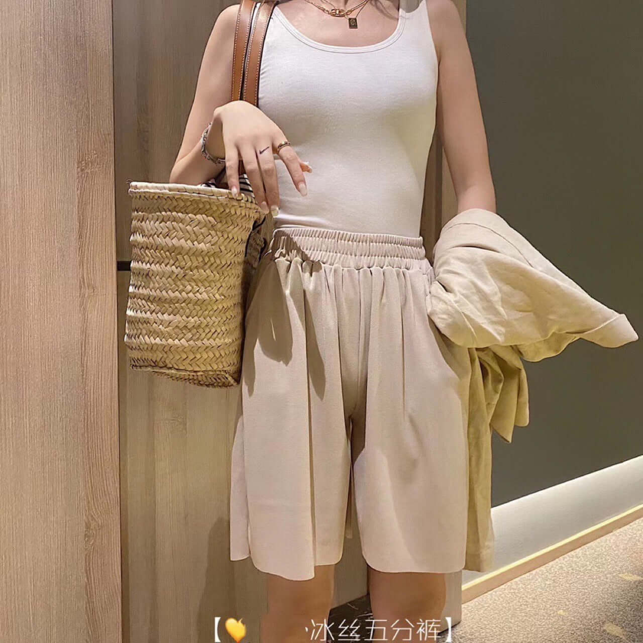 Spot new 2020 summer OL temperament women's five-point shorts high waist casual pants agent to join