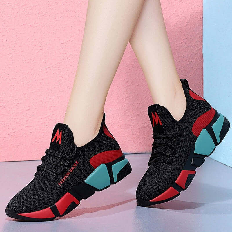 Old Beijing cloth shoes women's black shoes casual sports breathable flying weaving shoes, sports shoes, manufacturers wholesale generation